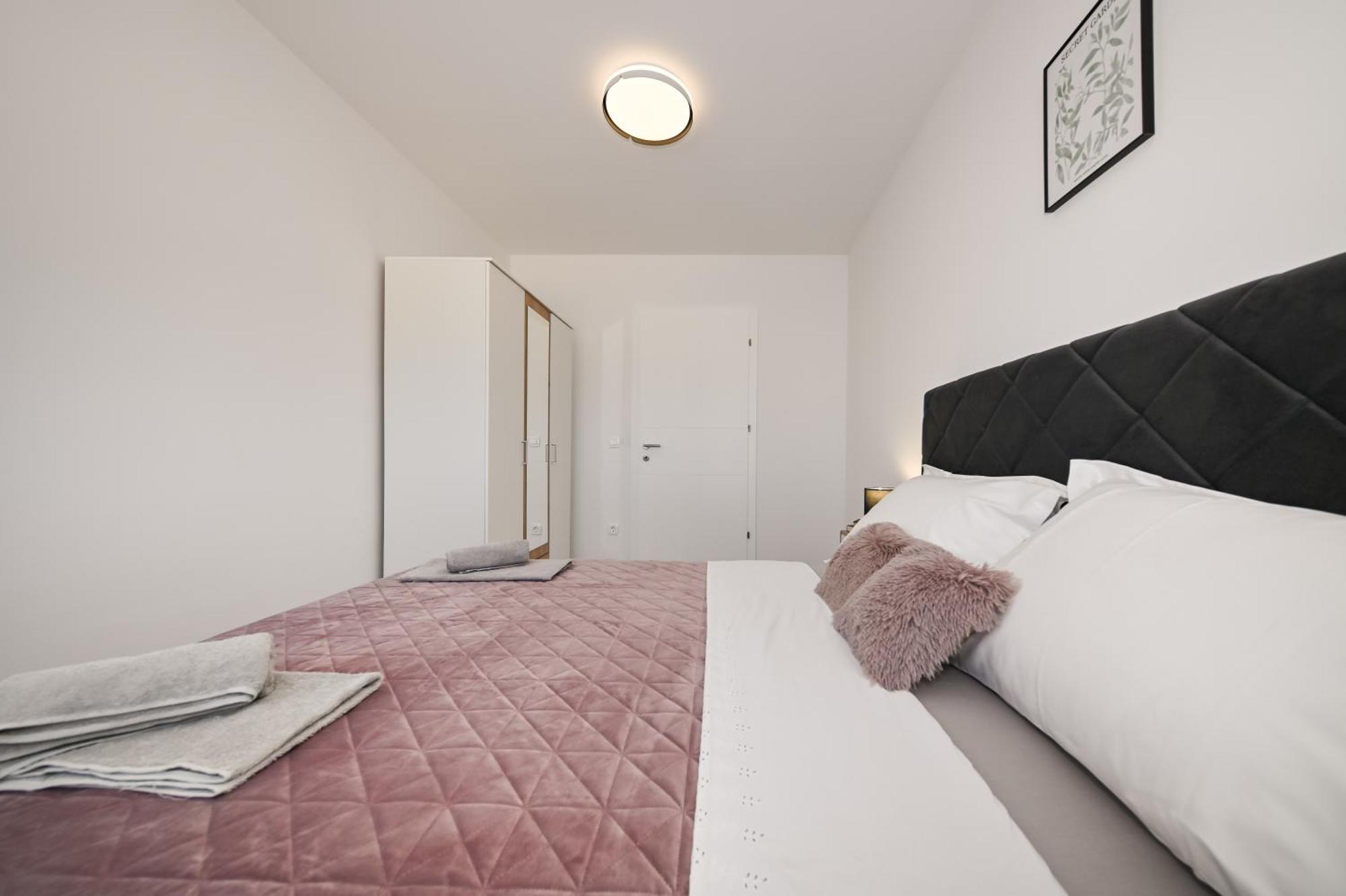 Veliki Apartman Petra Поседар'є Номер фото